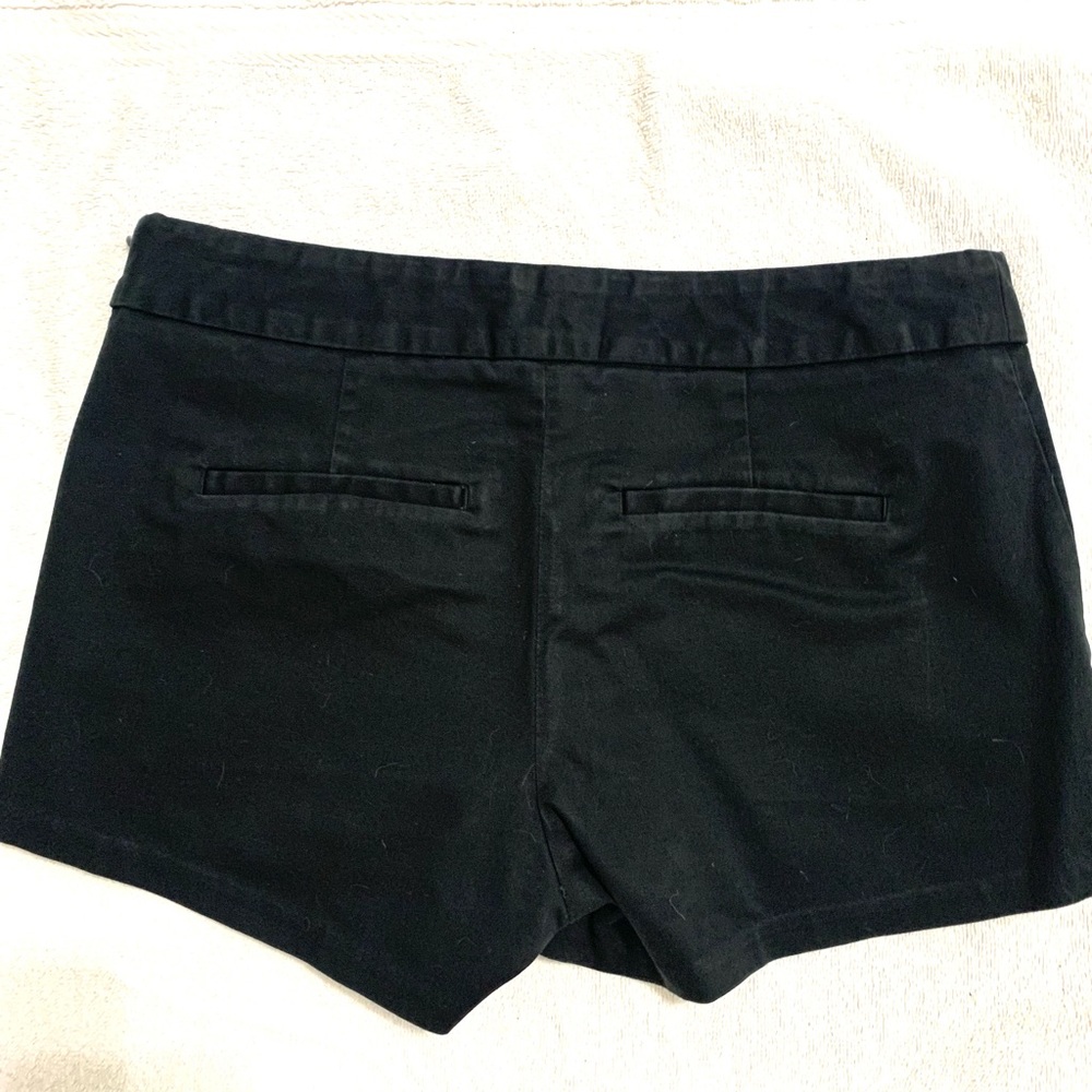 Express Mid Rise Shorts - Picture 3 of 5